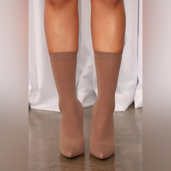 Fashion Nova she’s going places ankle bootie jade chocolate - Picture 10 of 10